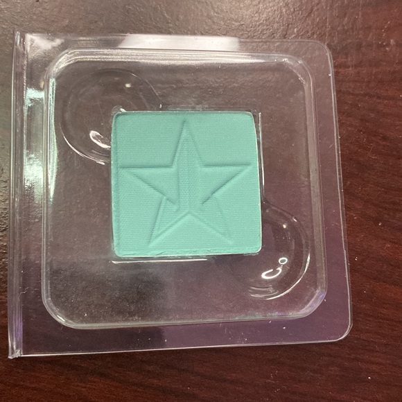Jeffree Star Artistry Single Shade “CUTE” - Picture 2 of 4